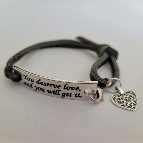 New Encouragement Bracelet Black Leather Dangle Heart Charm Adjustable - Picture 1 of 1